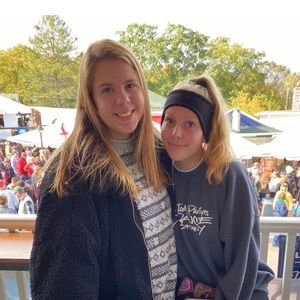 Meet your Posher, Riley